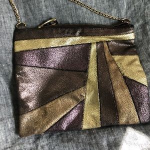 Mango purse with chain
